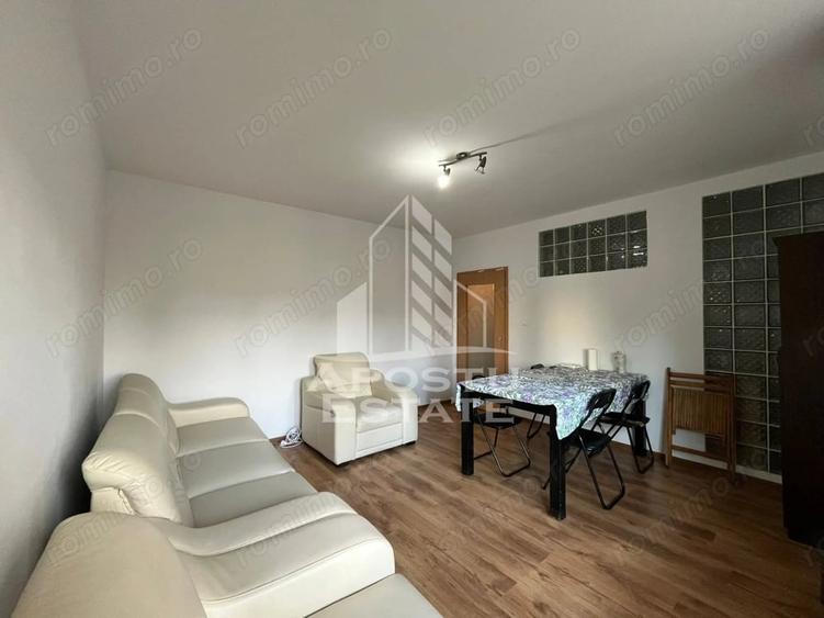 Apartament cu 2 camere decomandat în Soarelui
