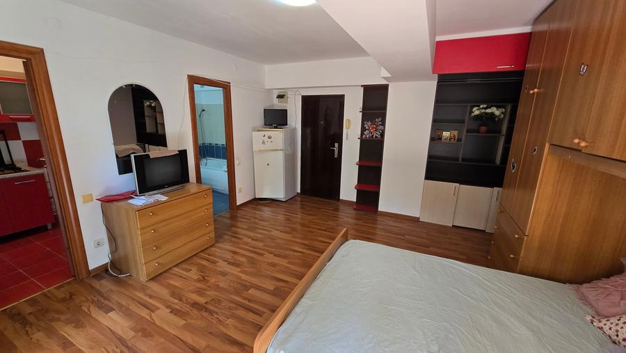 Garsonieră decomandată în Exterior Est