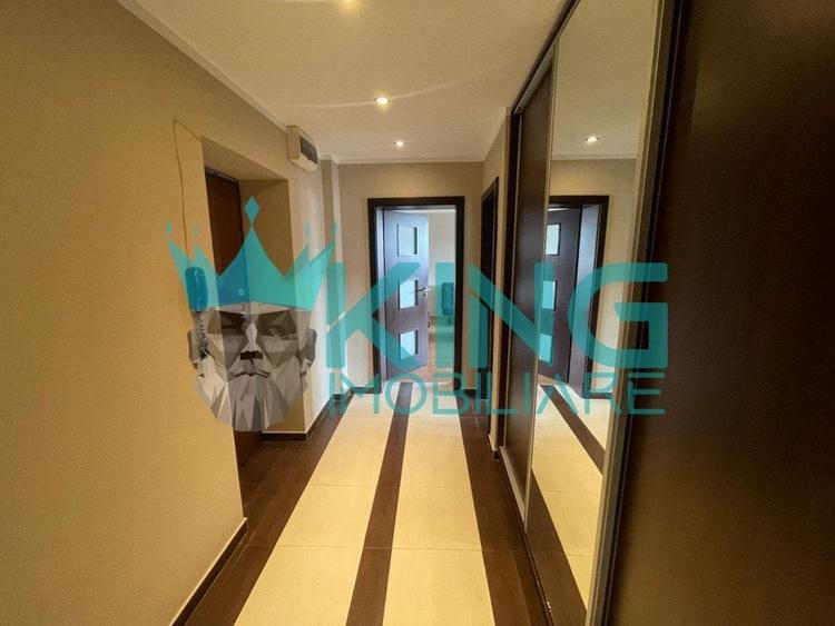 Apartament cu 3 camere decomandat, mobilat în Decebal