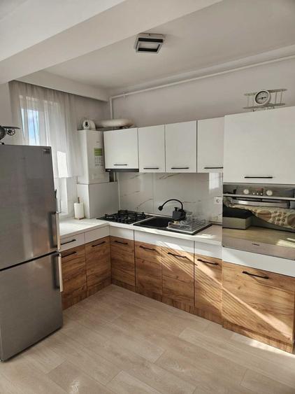 Apartament cu 2 camere semidecomandat în Florești