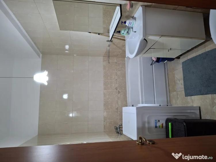 Garsonieră decomandată în Bucium
