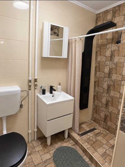 Apartament cu 2 camere decomandat în Exterior Vest