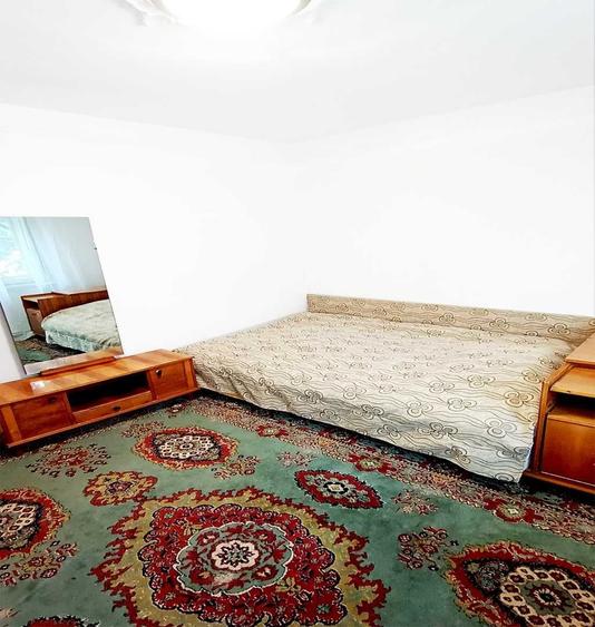 Apartament cu 2 camere decomandat în Exterior Vest