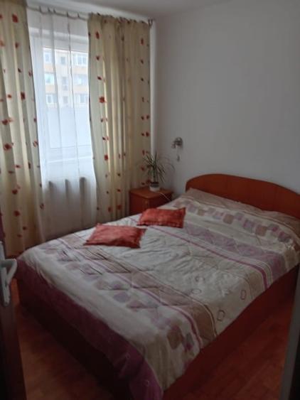 Apartament cu 2 camere decomandat, mobilat în Nord