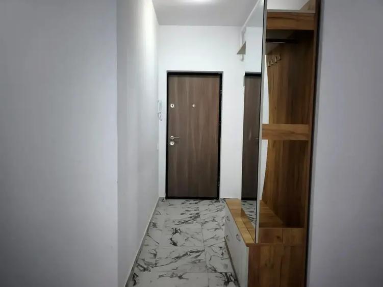 Apartament cu 3 camere decomandat, mobilat în Theodor Pallady