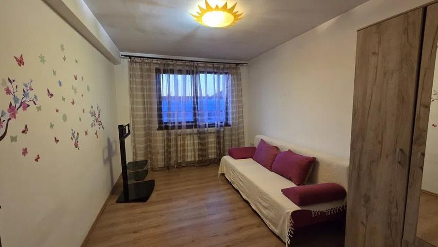 Duplex cu 5 camere cu Canalizare în Florești