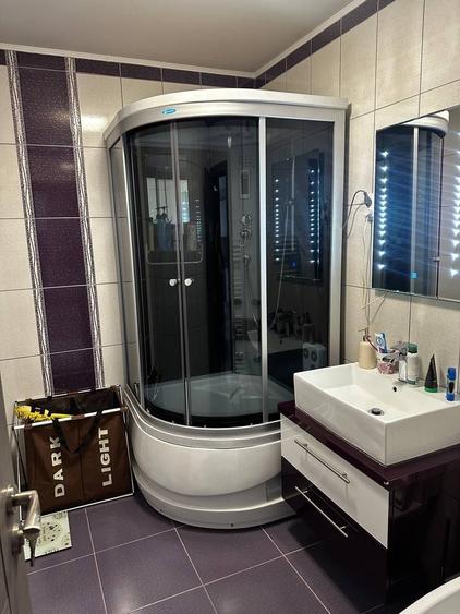 Apartament cu 3 camere decomandat în Șelimbăr