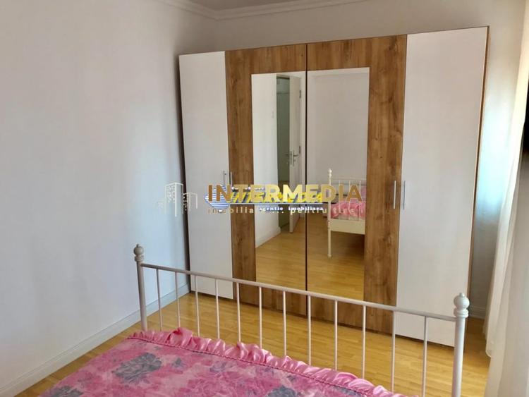 Apartament cu 2 camere decomandat, mobilat în Central