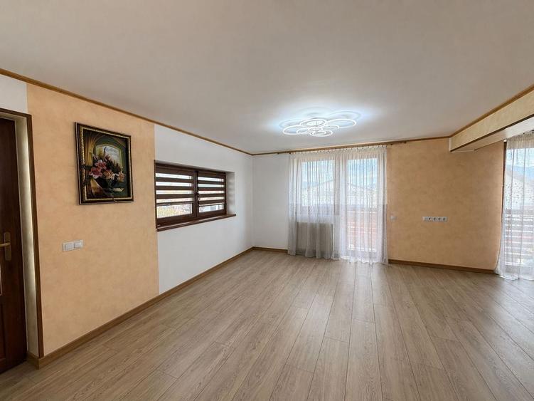 Duplex cu 5 camere cu Canalizare în Arhitecților - Calea Cisnădiei