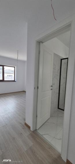 Casă cu 4 camere cu Teren 400 Mp în Clinceni