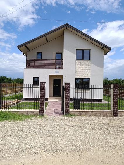 Casă cu Teren 500 Mp în Crevedia