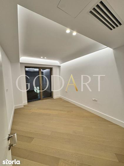 Apartament cu 3 camere în Iancu Nicolae