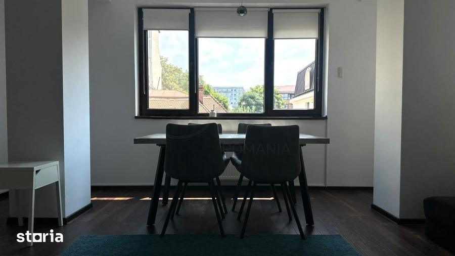 Apartament cu 3 camere decomandat în Grivița