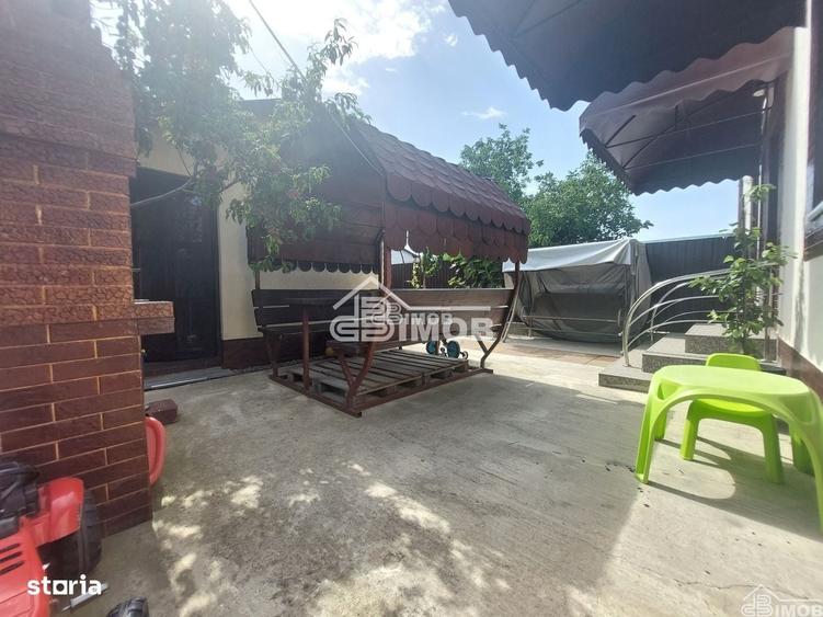 Casă cu 4 camere în Matraca