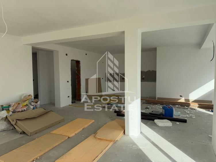Casă individuală cu 5 camere cu Canalizare în Remetea Mare