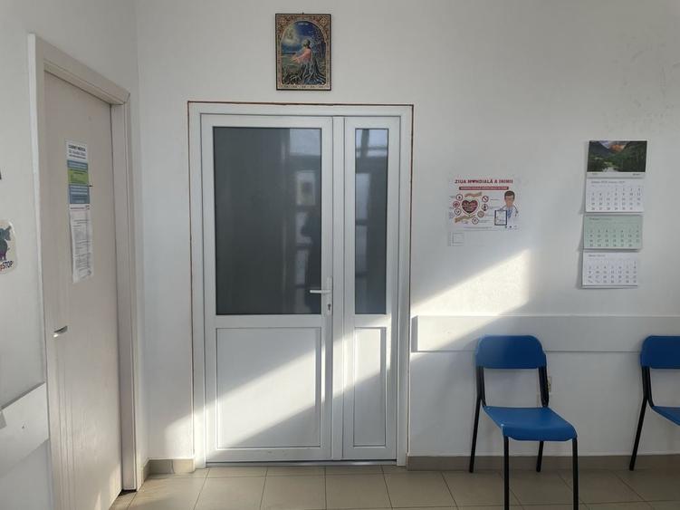 Spațiu comercial, de 60 mp, în Țuglui