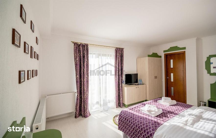 Casă cu 9 camere cu Teren 1004 Mp în Central