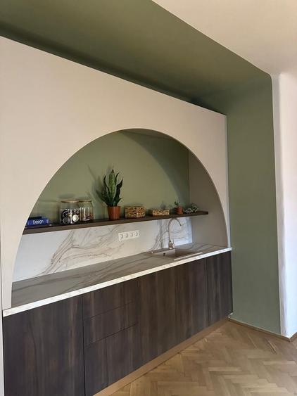 Apartament cu 2 camere semidecomandat în P-ța Romană