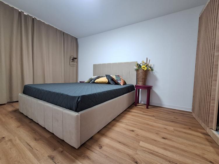 Apartament cu 2 camere semidecomandat, mobilat în Girocului