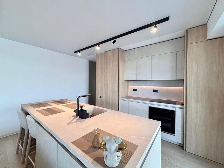 Apartament cu 3 camere, mobilat în Floreasca