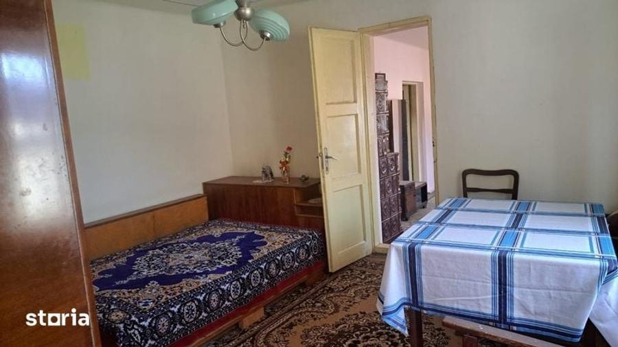 Casă cu 4 camere cu Teren 400 Mp în Central