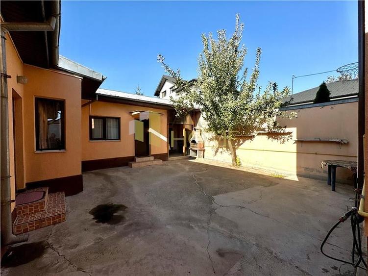 Casă individuală cu 6 camere cu Teren 380 Mp în Mărășești
