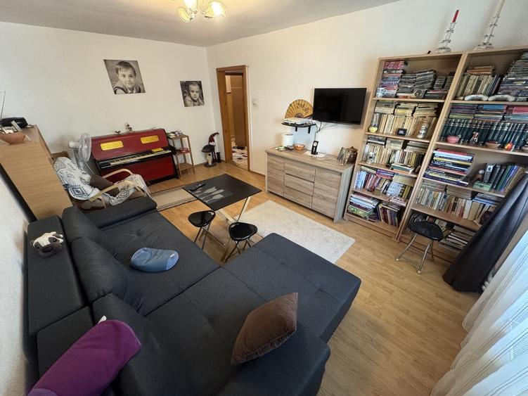 Apartament cu 4 camere decomandat, mobilat în Tomis III