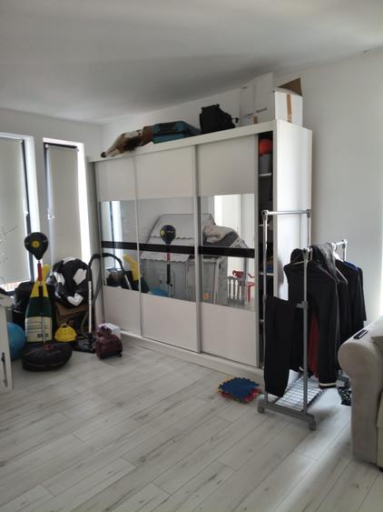 Casă cu 4 camere cu Teren 340 Mp în Vest
