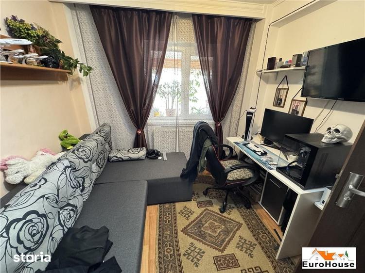 Apartament cu 5 camere în Cetate