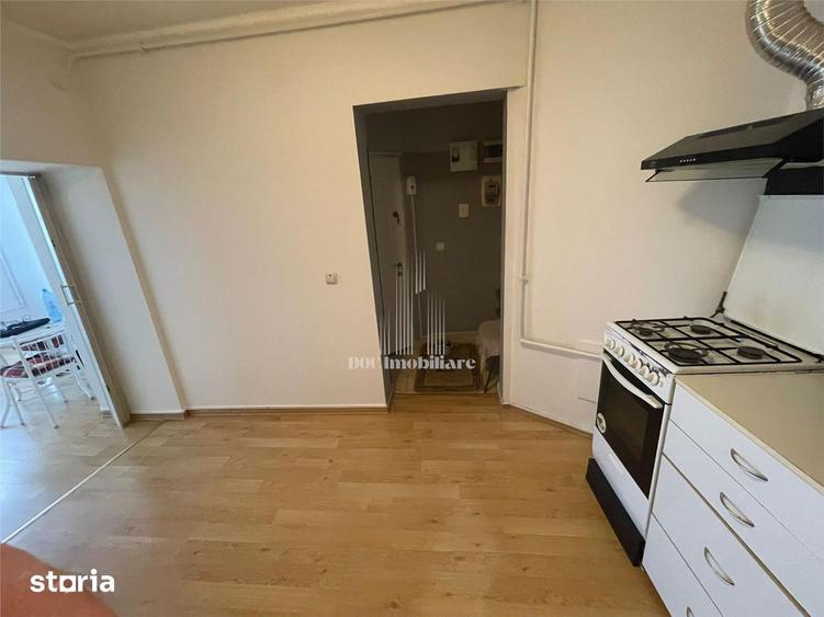 Apartament cu 3 camere în Centrul Istoric