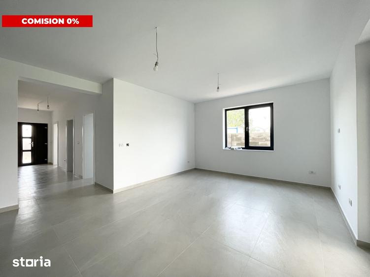 Casă cu 4 camere cu Teren 300 Mp în Central