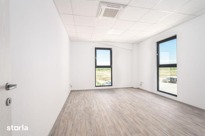 Spațiu comercial, de 1,100 mp, în Central