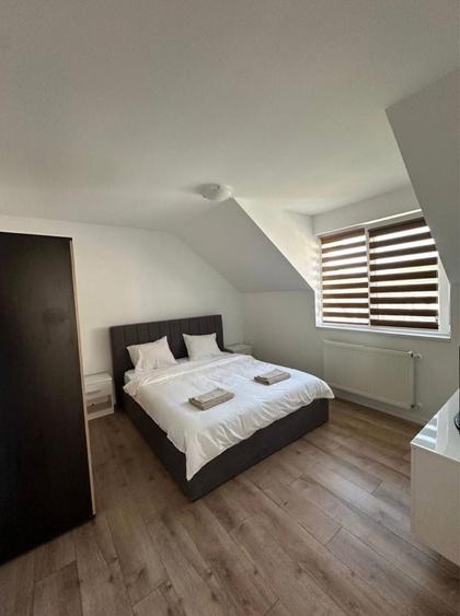 Casă cu 4 camere cu Teren 250 Mp în Central