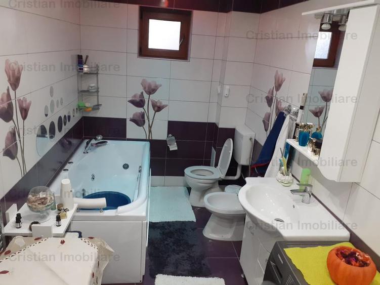 Casă cu 5 camere cu Canalizare în Chercea
