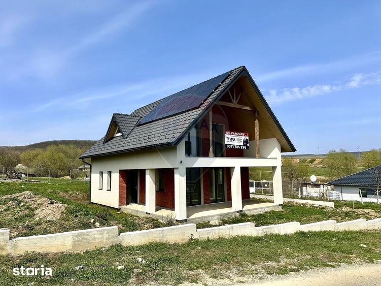 Casă cu 4 camere cu Teren 800 Mp în Gilău