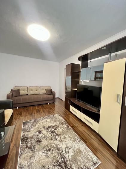 Apartament cu 2 camere semidecomandat în Timpuri Noi