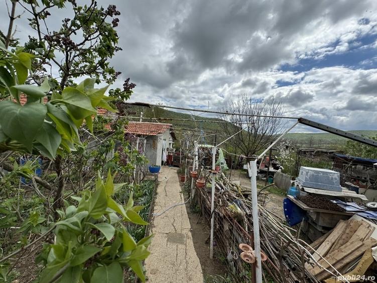 Casă cu 3 camere în Babadag