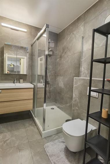 Apartament cu 2 camere decomandat, mobilat în Bucureștii Noi