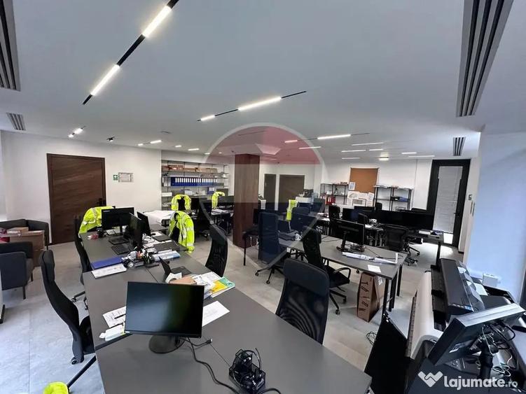 Spațiu comercial, de 90 mp, în Nufărul