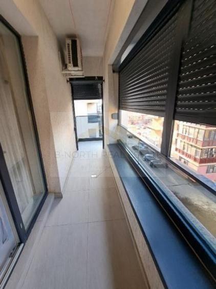 Apartament cu 2 camere decomandat în Roșu
