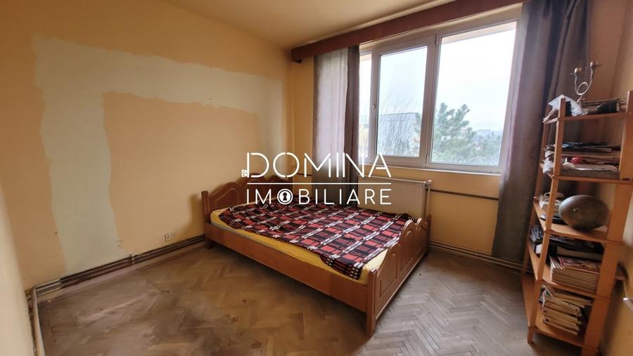 Apartament cu 3 camere decomandat în Central