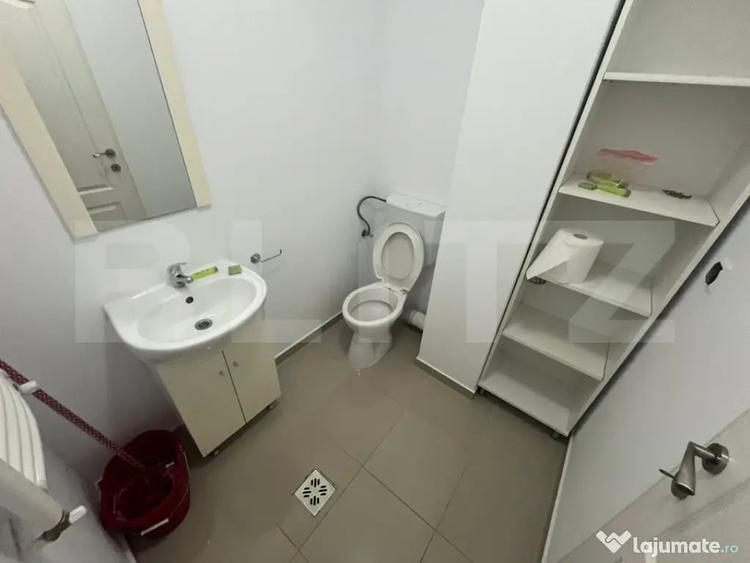 Apartament cu 3 camere decomandat, mobilat în Central