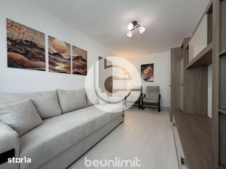 Apartament cu 3 camere în Vasile Aaron