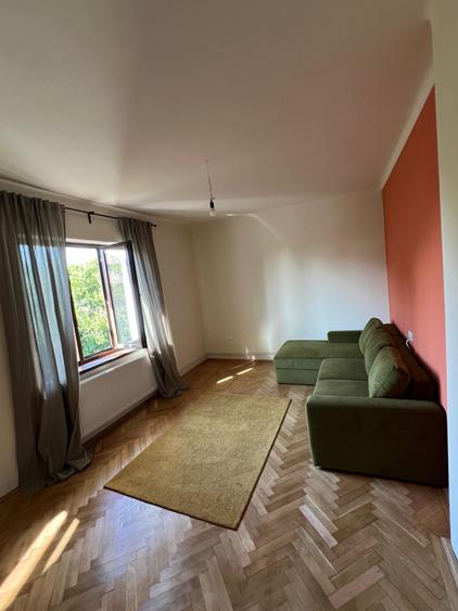 Apartament cu 2 camere în Complex Studențesc