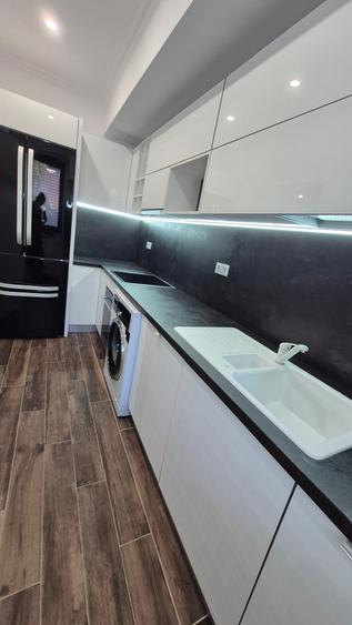 Apartament cu 3 camere decomandat în Kiseleff