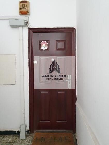 Apartament cu 3 camere decomandat în Dristor