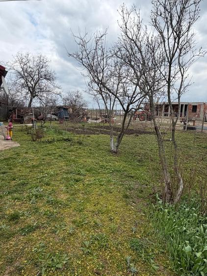 Casă cu 4 camere în Fântânele
