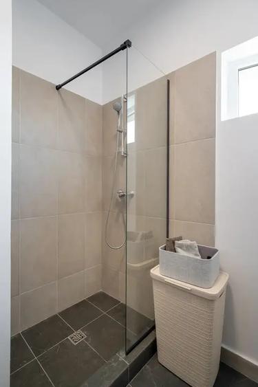 Apartament cu 2 camere semidecomandat, mobilat în Tineretului