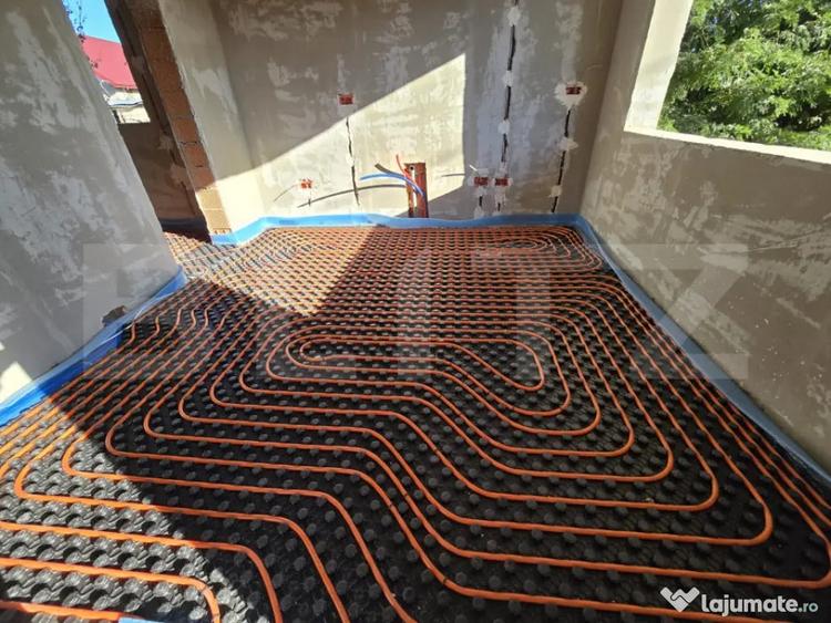 Casă cu 4 camere cu Teren 500 Mp în Dorobanți
