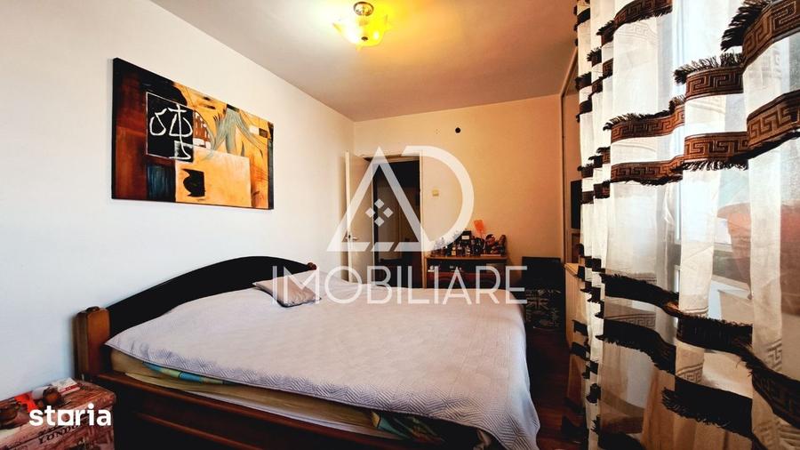 Apartament cu 3 camere semidecomandat în Central